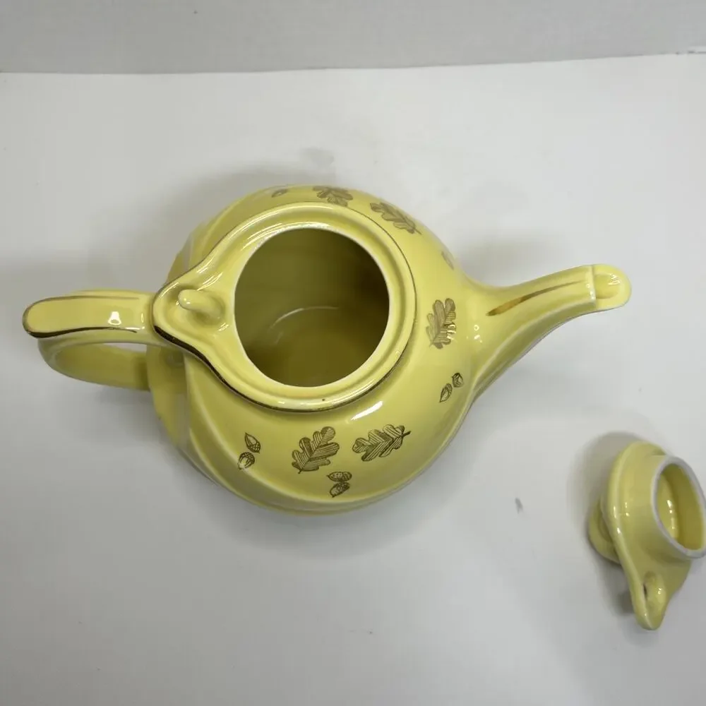 Vtg HALL 6 Cup Teapot Parade Yellow w/ Gold Acorn Oak Leaf Design Ceramic 0799